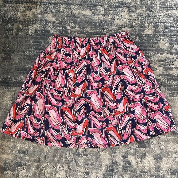 Lilly Pulitzer Dresses & Skirts - Lilly Pulitzer Break A Leg print skirt with pockets, Sz XS.